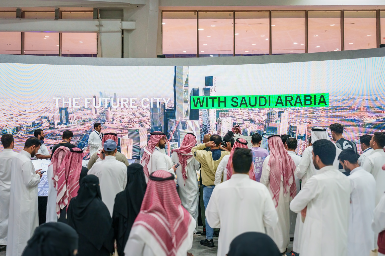 TEAM NAVER Unveils Digital Twin Platform in Saudi Arabia, Drawing Nationwide Attention